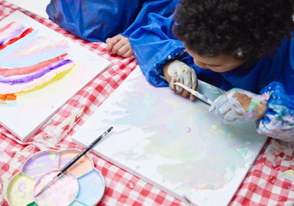 Kids painting in Little Glen