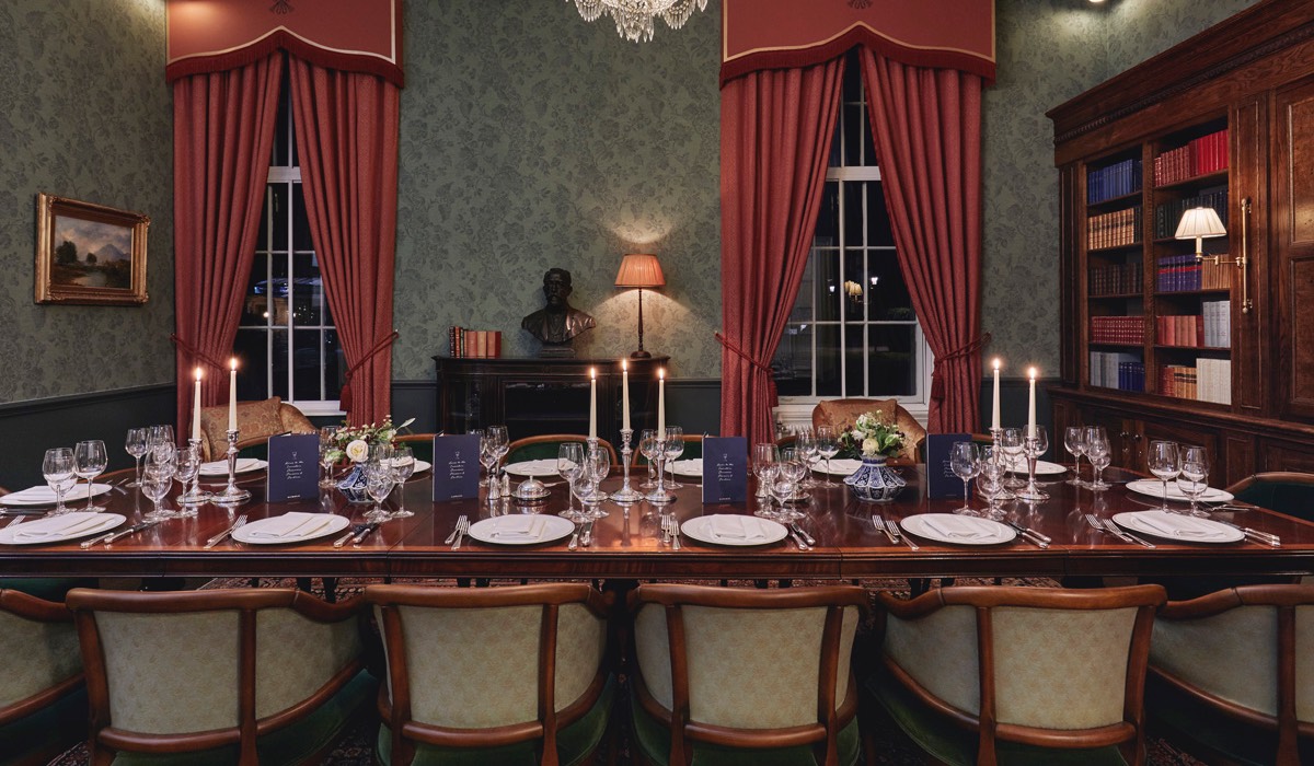 the broadcasting room at Gleneagles set out for a candlelit dinner